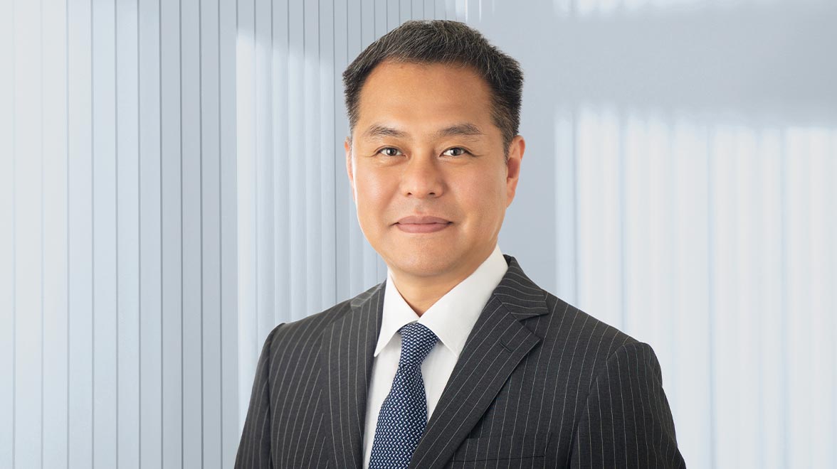 Hiroshi Akiyama  Hiroshi Akiyama